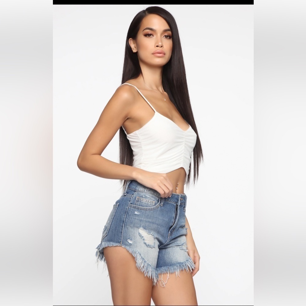 Final Price*FASHION Nova White Take Your Breathe Away Top. Size L. P